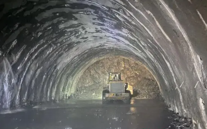 國道318線提質改造工程甘孜雅剪段加快推進